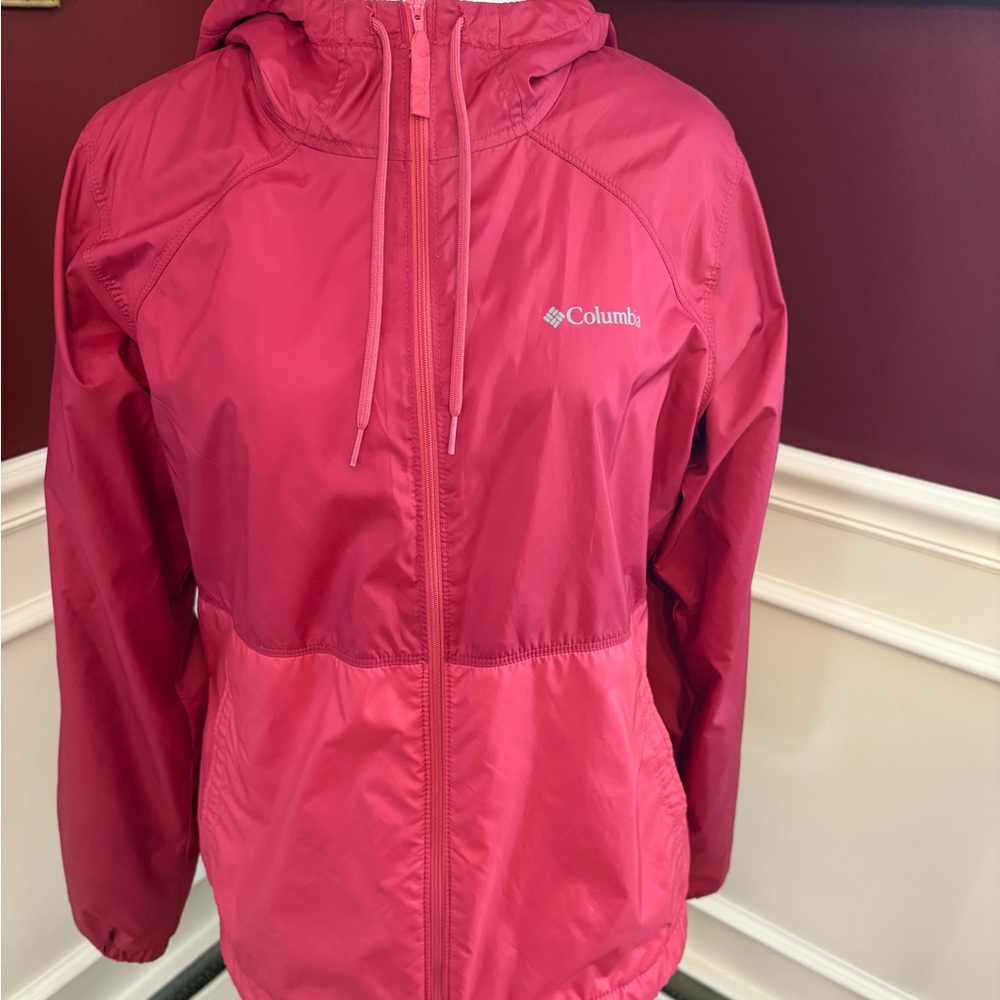 Columbia Vibrant Pink Windbreaker